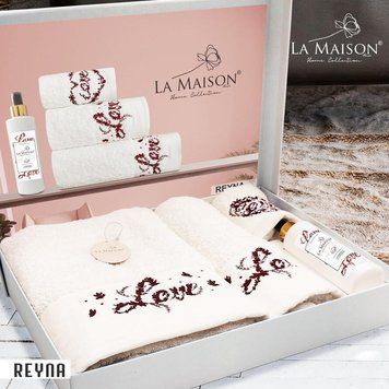 Набор вышитых полотенец подарочный La Maison, 3шт с ароматом Reyna 30173 фото