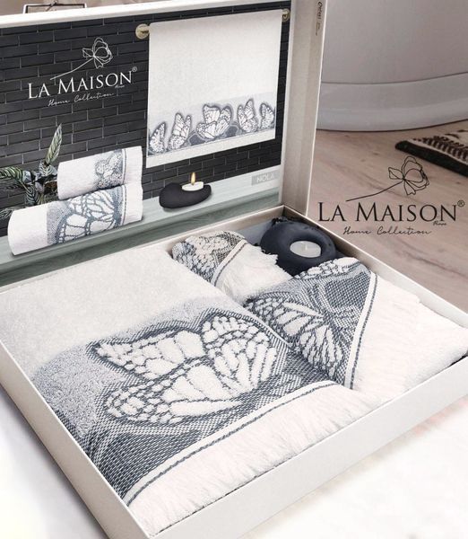 Подарочный набор полотенец La Maison, 3 шт. с свечкой Nola Ekru 30243 фото